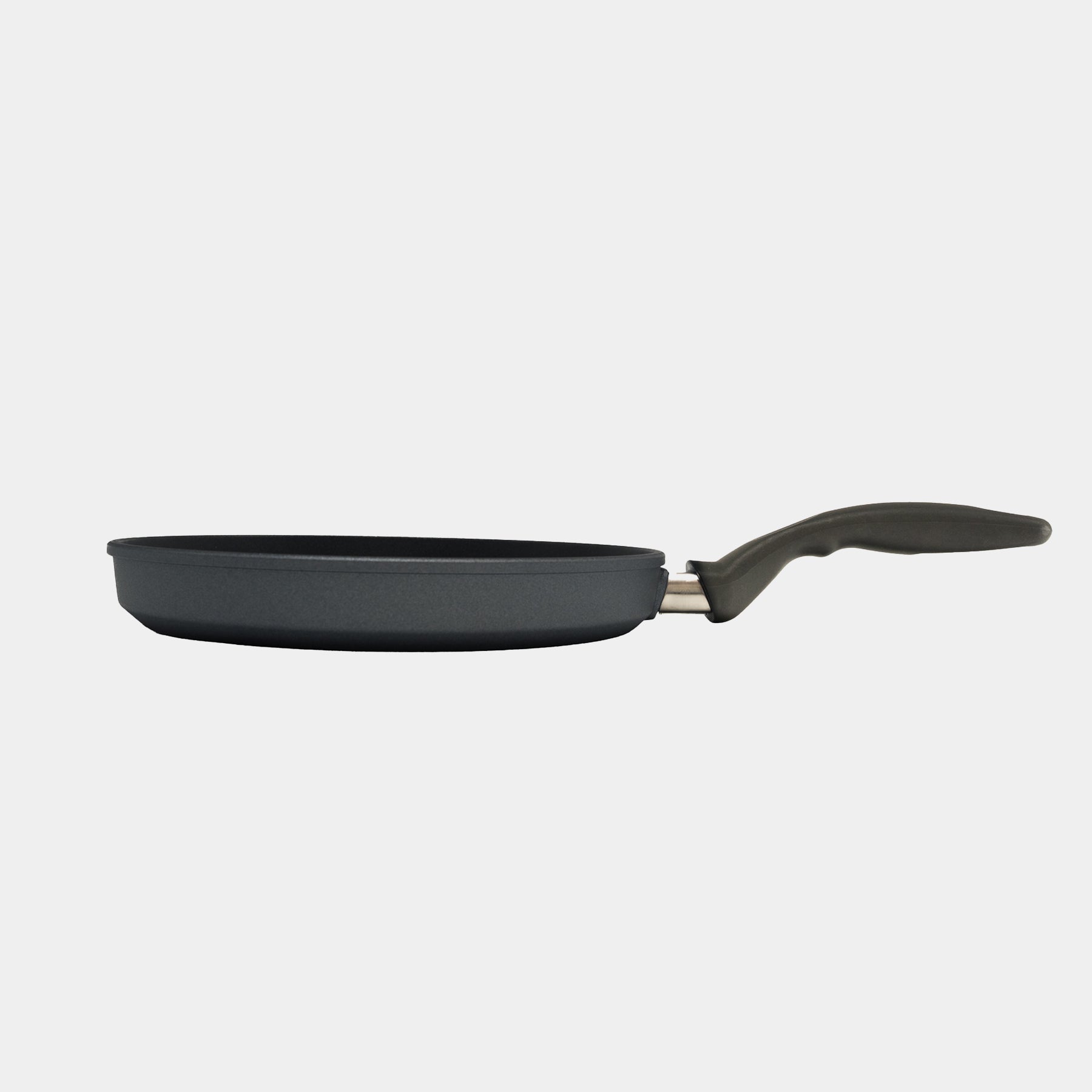 HD Nonstick 10.25" Plett Pan side view
