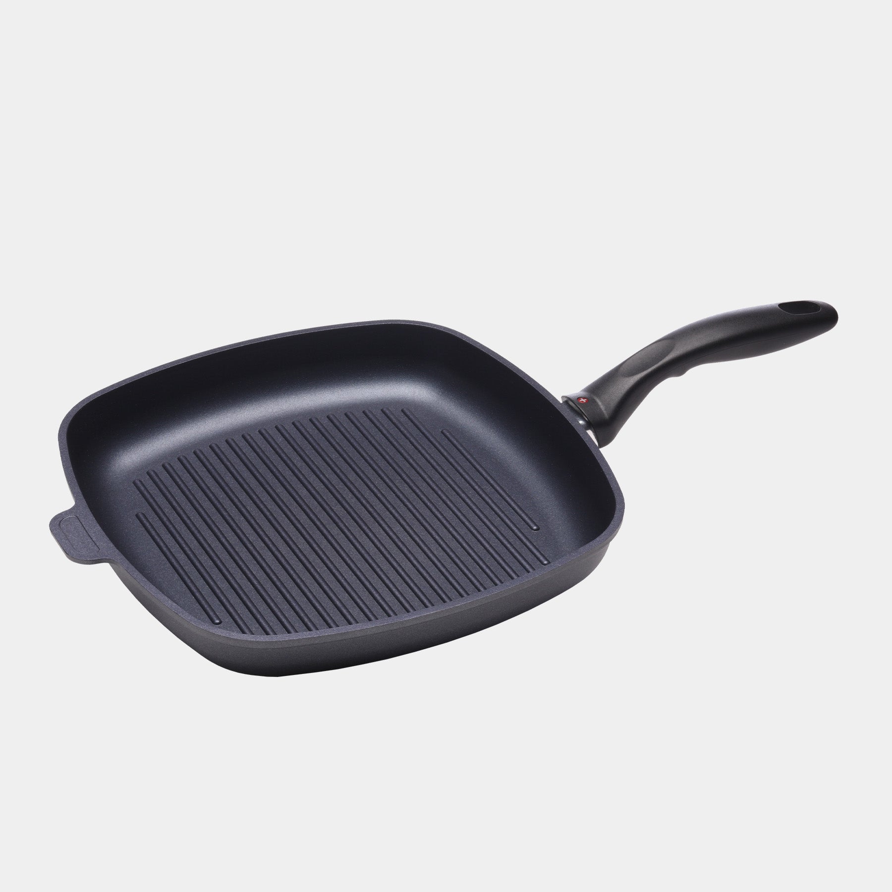 XD Nonstick Saute Pan with Glass Lid - Swiss Diamond