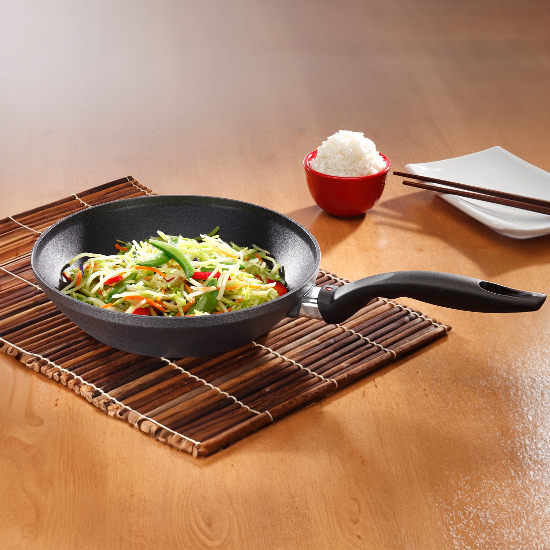 HD Nonstick Stir-Fry Pan with Glass Lid