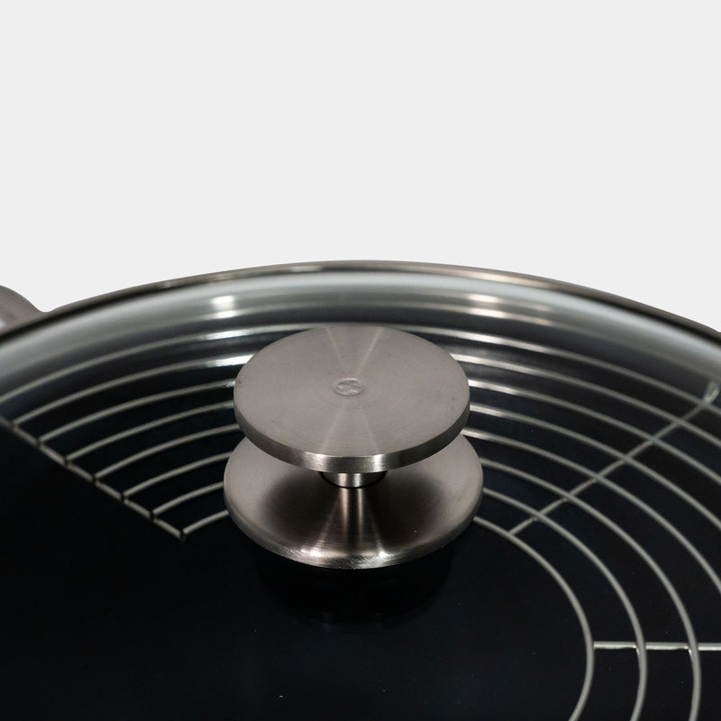 CHD Nonstick 12.5" Wok with Glass Lid with a close up view of the knob