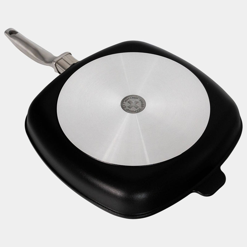 CHD Nonstick 11" x 11" Square Grill Pan bottom view