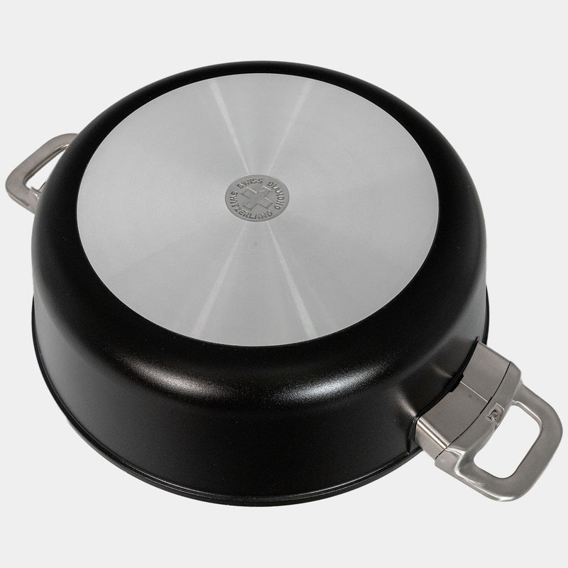CHD Nonstick 5.3 qt Braiser bottom view