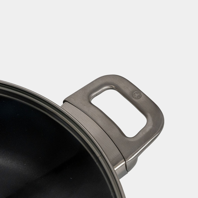 CHD Nonstick 5.3 qt Braiser with Glass Lid close up of handle