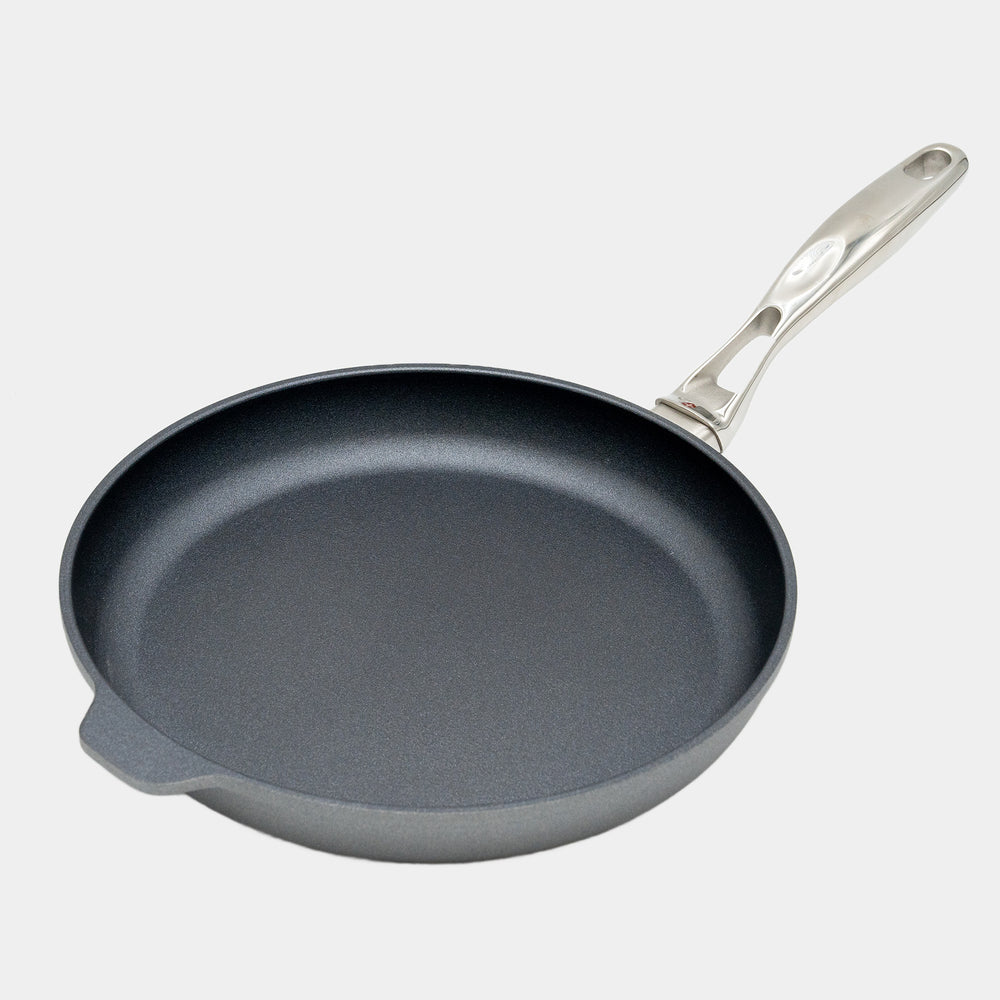 Crestware B00857V3C4 10.375-Inch Teflon Platinum Pro Fry Pan With Molded Handle Withstand Heat Up To 450F, Extra Large, Silver