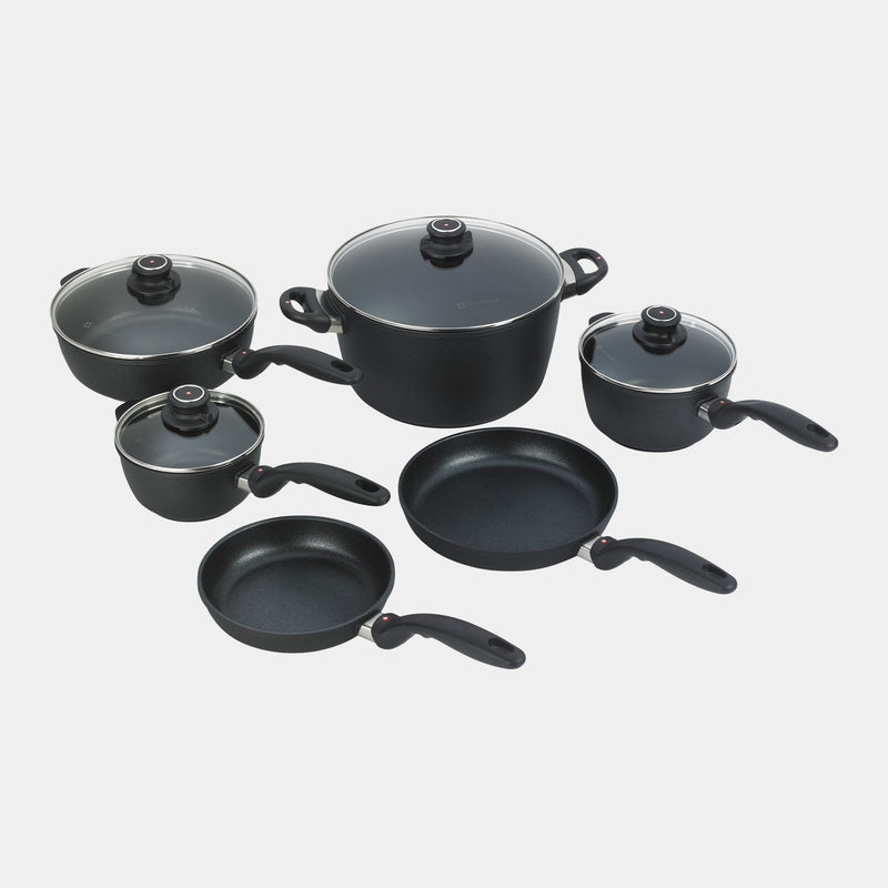 XD Nonstick 10-Piece Set includes: 8" Fry Pan + 9.5" Fry Pan with Lid + 3.2 qt Saute Pan + 1.4 qt Saucepan with Lid + 2.2 qt Saucepan with Lid + 8.5 qt Stock Pot with Lid